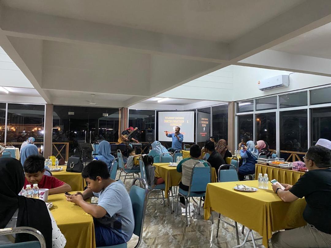 Tamteh Homestay Ayer Hitam Exterior foto