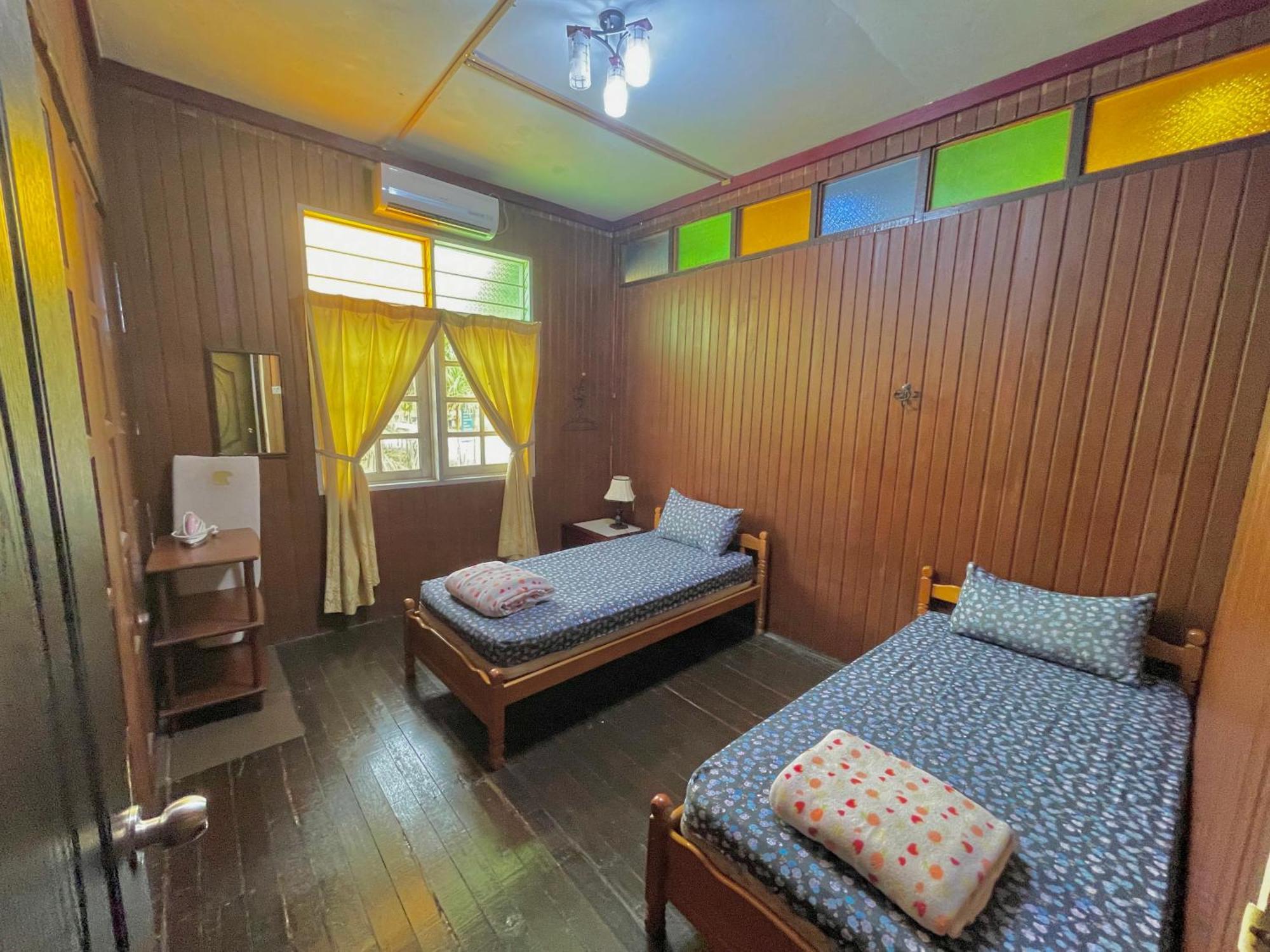 Tamteh Homestay Ayer Hitam Exterior foto